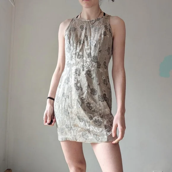 beige floral dress vintage Beige Vintage Floral Short Sleeve V-Neck Tiered Maxi Dress main image 1